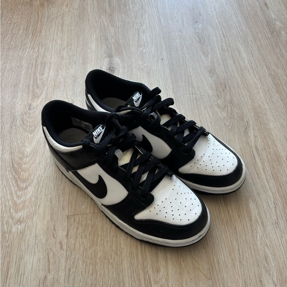 Nike Dunks Black and White Pandas